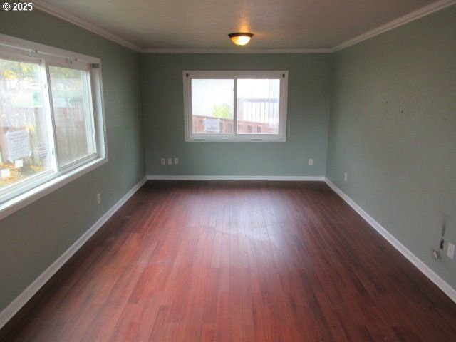 341 Sw Madison St, Sheridan, OR 97378