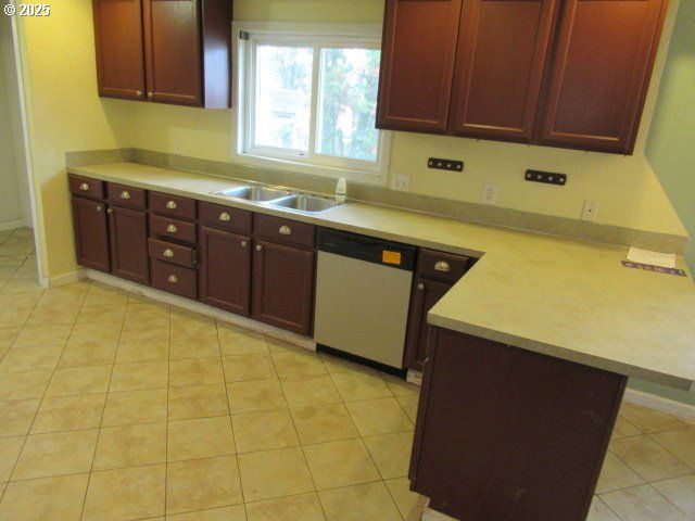 341 Sw Madison St, Sheridan, OR 97378