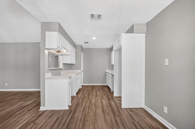 15911 Dunman Lane, Houston, TX 77044