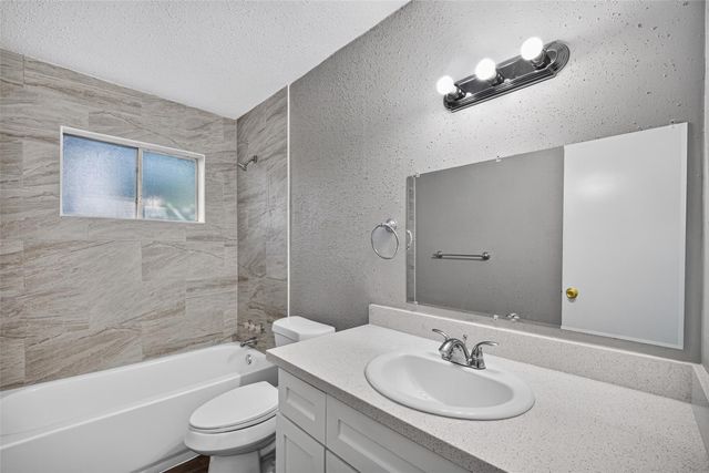 15911 Dunman Lane, Houston, TX 77044