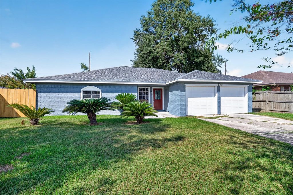 15911 Dunman Lane, Houston, TX 77044