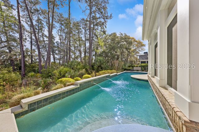 5 Kershaw Drive W, Bluffton, SC 29910