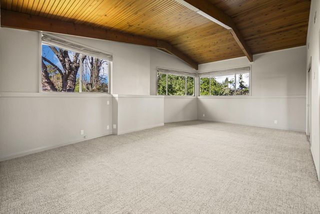 4 Atherton Is, Stockton, CA 95204