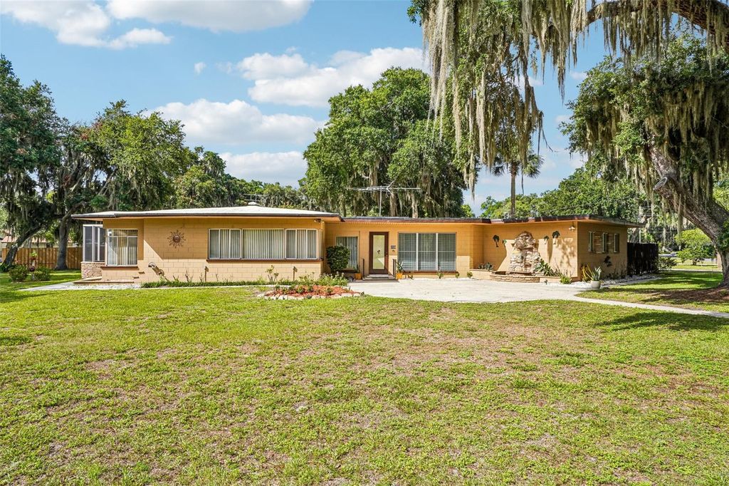 2936 LAKE JOANNA DRIVE, Eustis, FL 32726