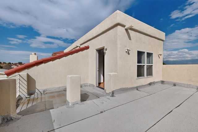 4332 Spanish Broom Avenue NW, Albuquerque, NM 87120