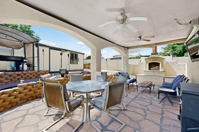 4332 Spanish Broom Avenue NW, Albuquerque, NM 87120