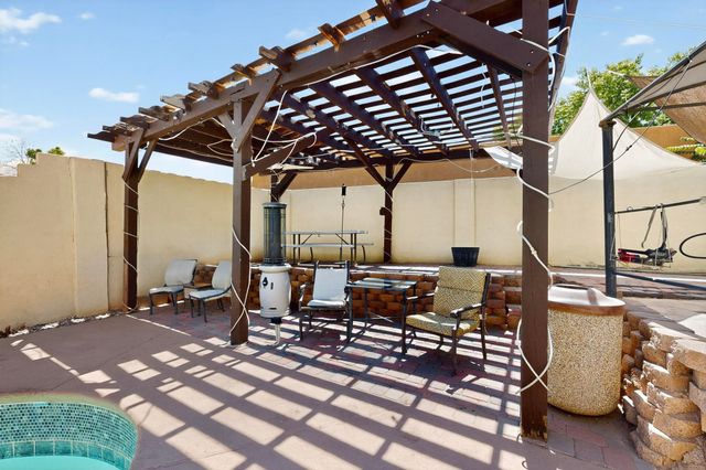 4332 Spanish Broom Avenue NW, Albuquerque, NM 87120