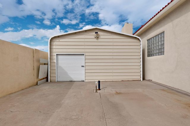 4332 Spanish Broom Avenue NW, Albuquerque, NM 87120