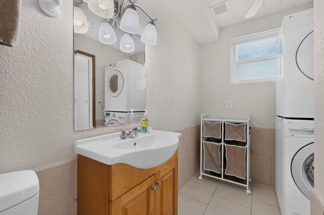 4332 Spanish Broom Avenue NW, Albuquerque, NM 87120