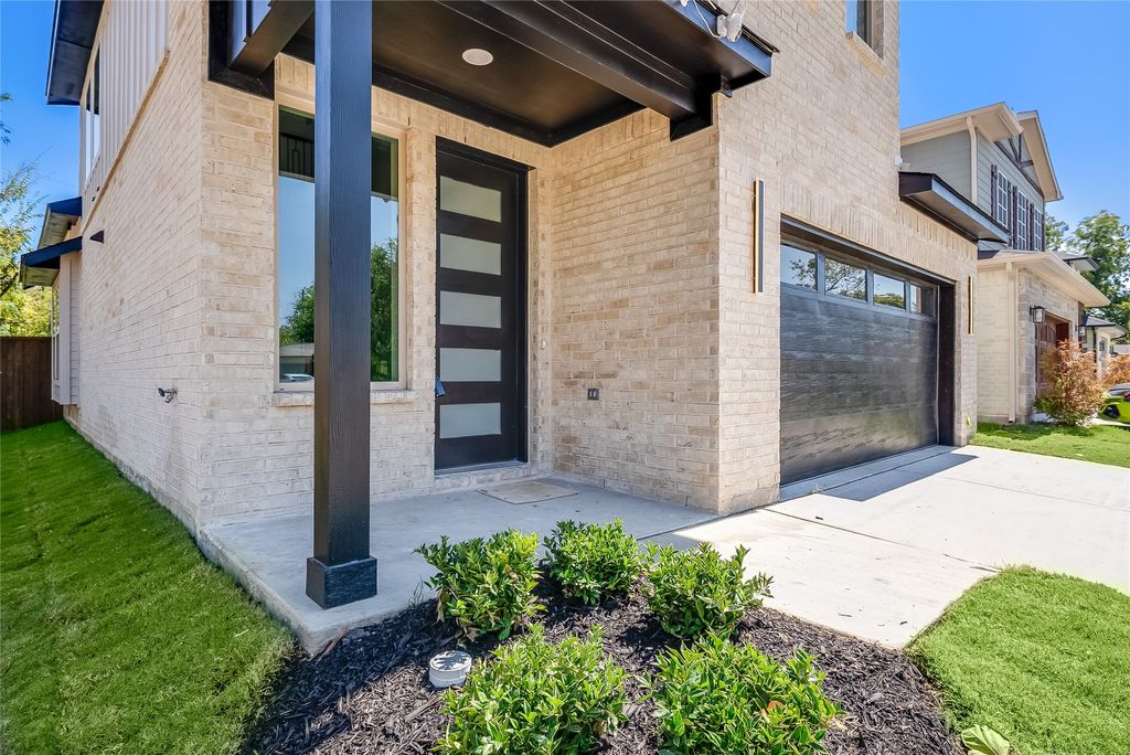 210 E Park Street, Little Elm, TX 75068 — photo 2