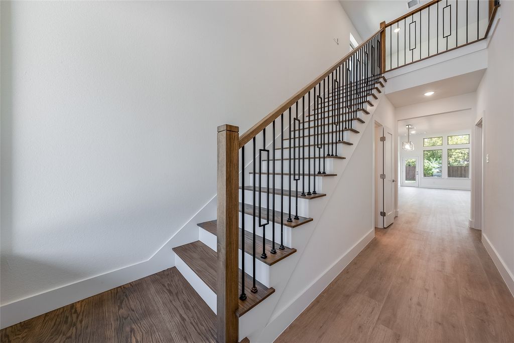 210 E Park Street, Little Elm, TX 75068 — photo 3