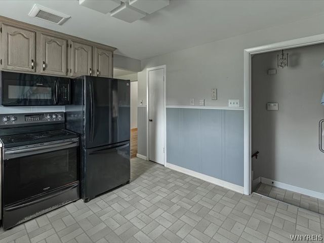 111 Bannard Avenue, Tonawanda, NY 14150