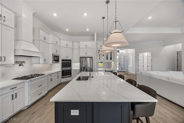 15398 Turin DR, Naples, FL 34114