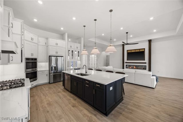 15398 Turin DR, Naples, FL 34114