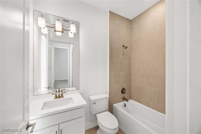 15398 Turin DR, Naples, FL 34114