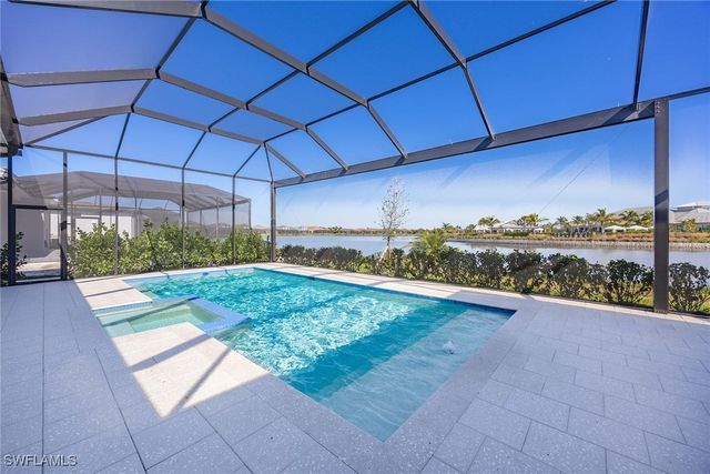 15398 Turin DR, Naples, FL 34114