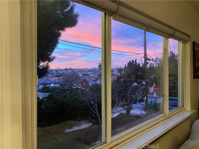 2301 Hill Lane, Redondo Beach, CA 90278