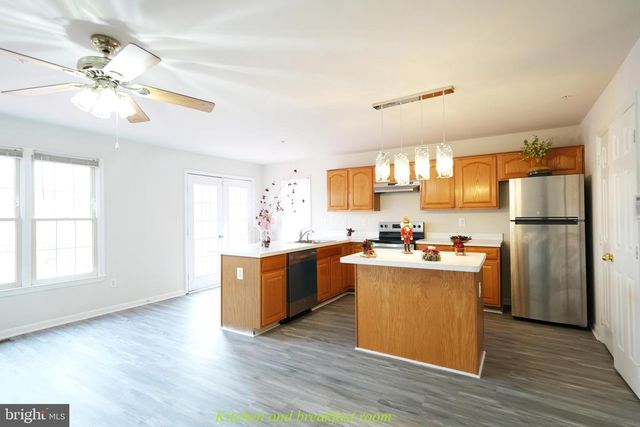 3982 BRUSSELS WAY, Woodbridge, VA 22192