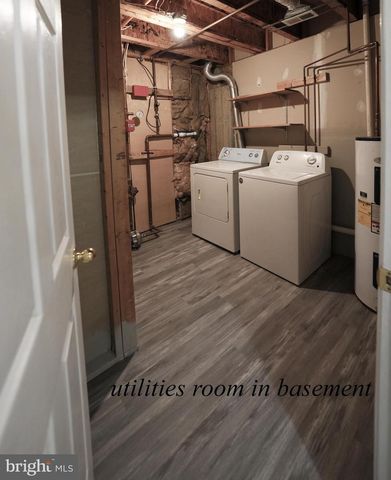 3982 BRUSSELS WAY, Woodbridge, VA 22192