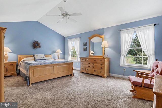 149 WHIPPOORWILL LN, Hummelstown, PA 17036