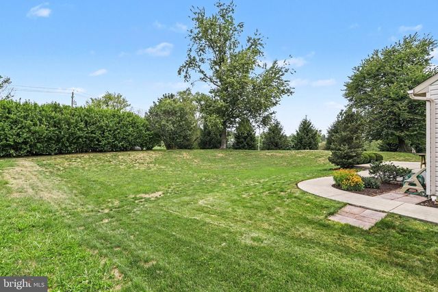 149 WHIPPOORWILL LN, Hummelstown, PA 17036
