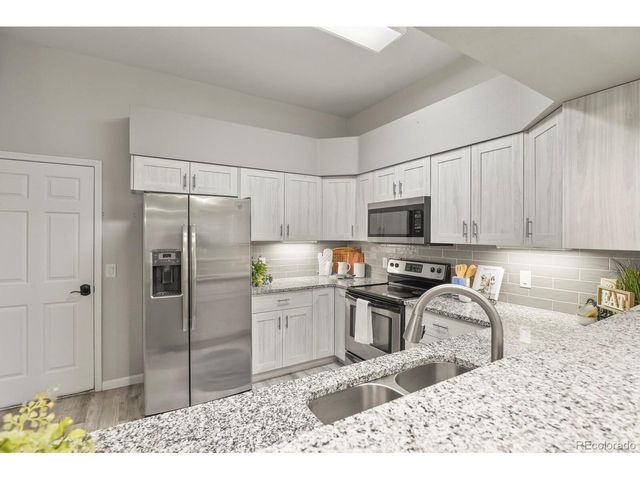 6868 LOS REYES Cir, Colorado Springs, CO 80918