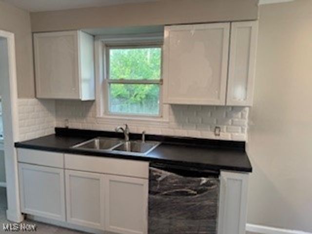 5357 Beechwood Avenue, Maple Heights, OH 44137