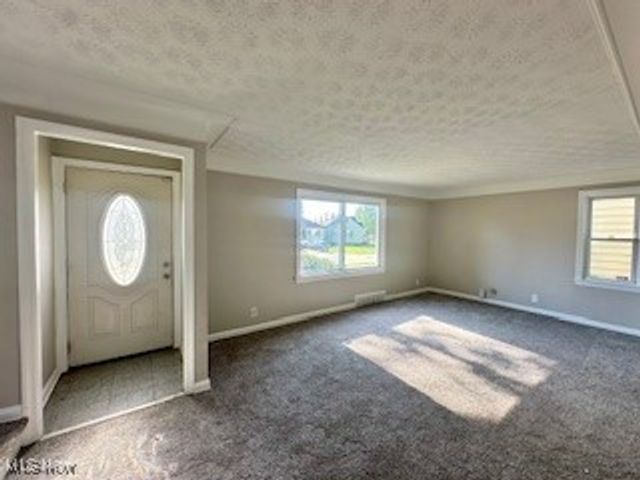 5357 Beechwood Avenue, Maple Heights, OH 44137