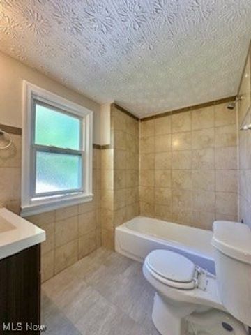 5357 Beechwood Avenue, Maple Heights, OH 44137