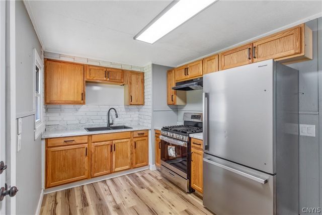 131 Ford Drive, Clay, NY 13212