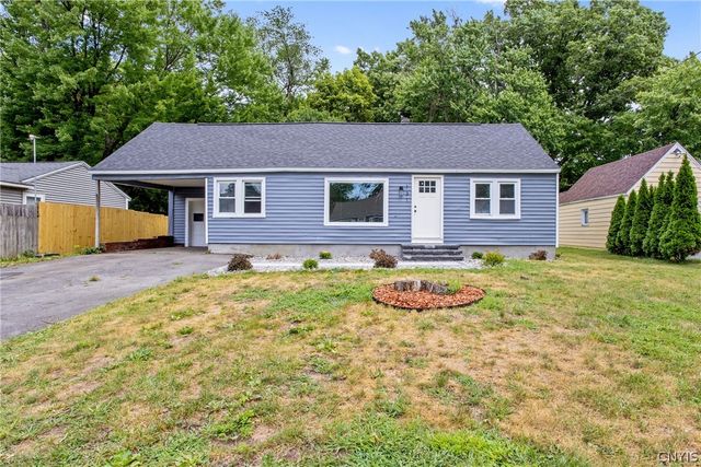 131 Ford Drive, Clay, NY 13212