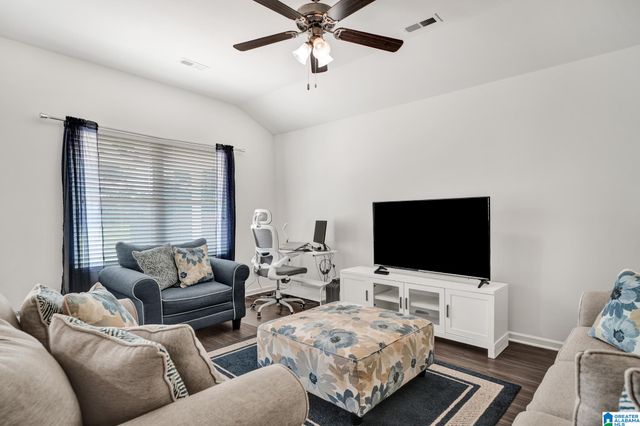 4690 WOODFORD CIRCLE, Bessemer, AL 35022