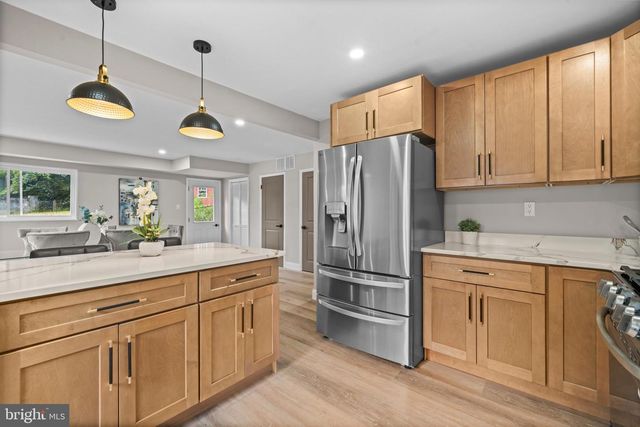 11313 COLLEGE VIEW DR, Silver Spring, MD 20902