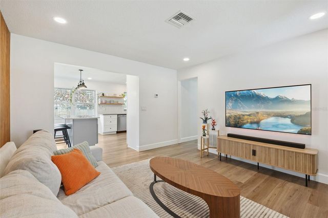 2521 LASSEK DRIVE, Orlando, FL 32806