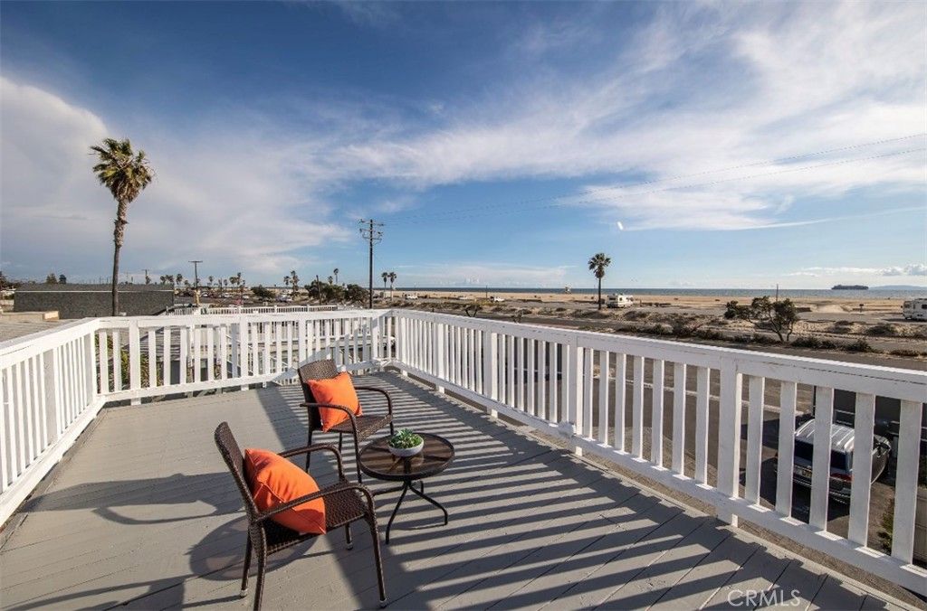 21752 Pacific Coast Highway 3, Huntington Beach, CA 92646 — exterior