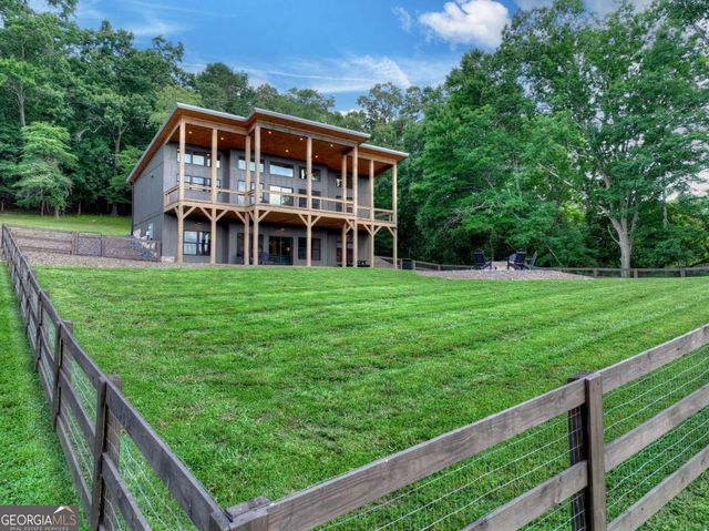 246 Bearden Farm Overlook, Blue Ridge, GA 30513