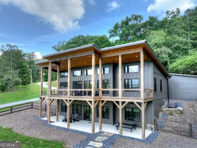 246 Bearden Farm Overlook, Blue Ridge, GA 30513