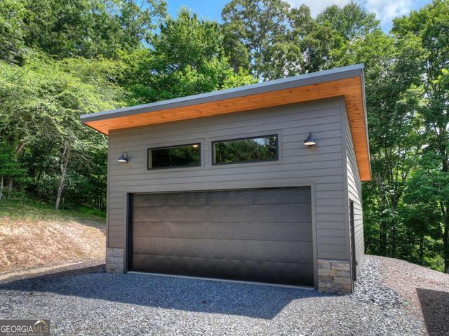 246 Bearden Farm Overlook, Blue Ridge, GA 30513