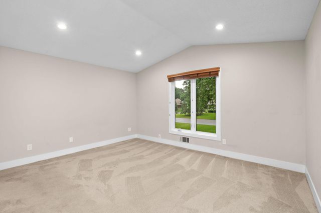 17110 28th Place N, Plymouth, MN 55447