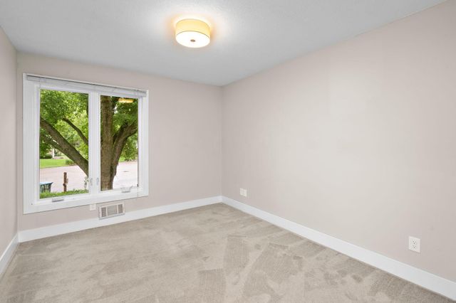 17110 28th Place N, Plymouth, MN 55447