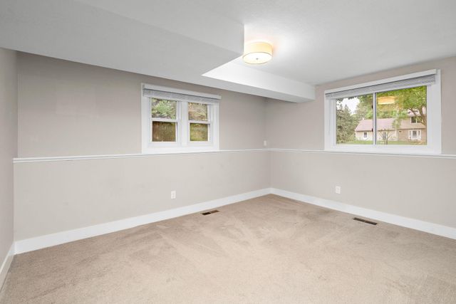 17110 28th Place N, Plymouth, MN 55447