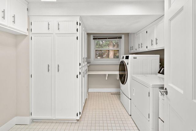17110 28th Place N, Plymouth, MN 55447
