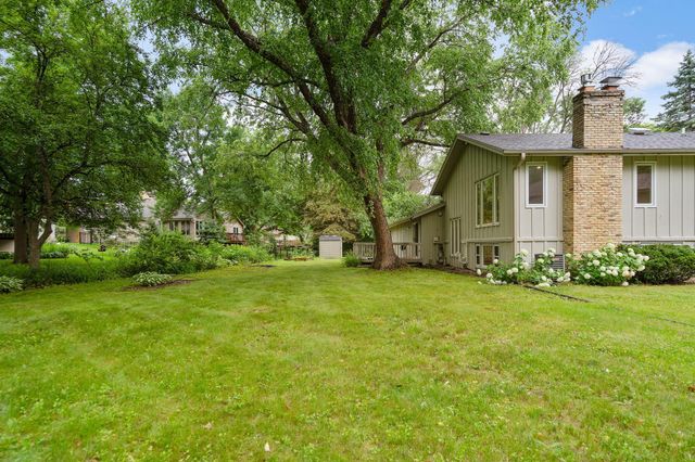 17110 28th Place N, Plymouth, MN 55447