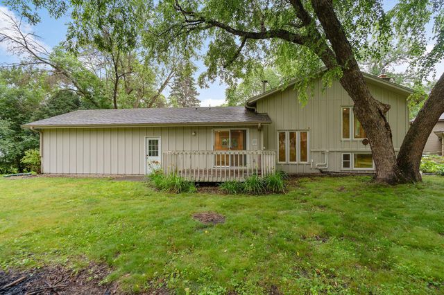 17110 28th Place N, Plymouth, MN 55447