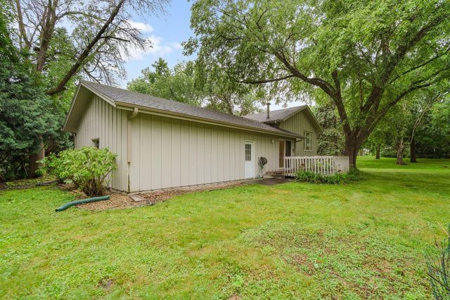 17110 28th Place N, Plymouth, MN 55447
