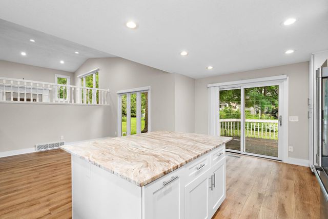 17110 28th Place N, Plymouth, MN 55447