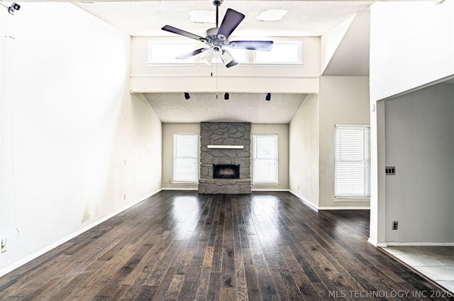 3009 W College Street, Broken Arrow, OK 74012