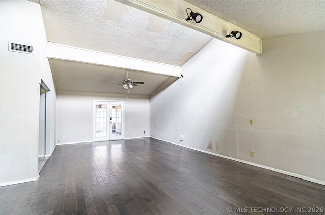 3009 W College Street, Broken Arrow, OK 74012