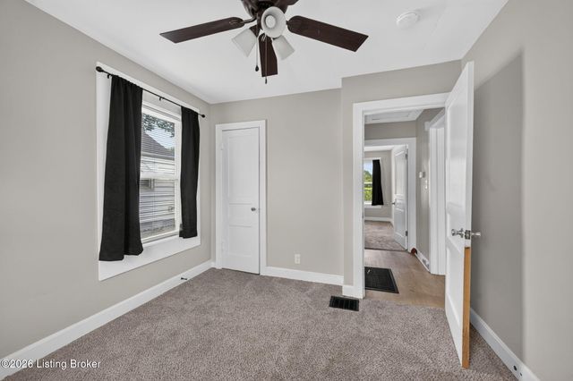 2445 Lindbergh Dr, Louisville, KY 40208