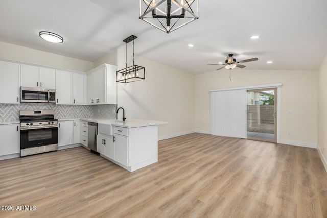 31130 N CLARIDGE Circle, San Tan Valley, AZ 85143